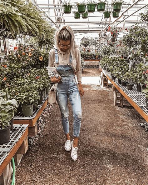 Plant mom af .